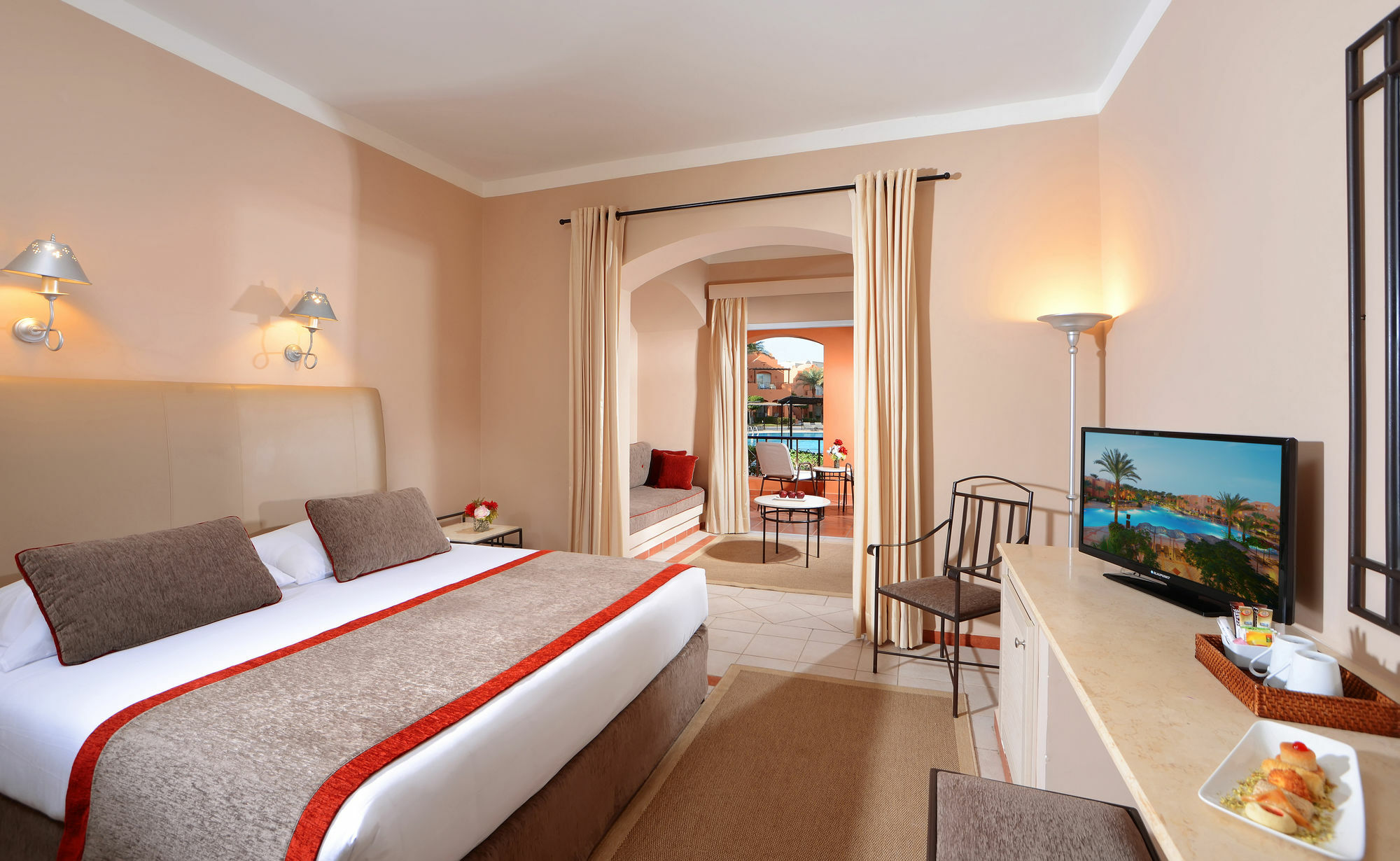 Jaz Makadi Oasis Club Hotel Exterior photo